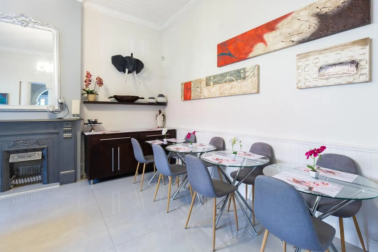 4 On Varneys Guest House Cape Town