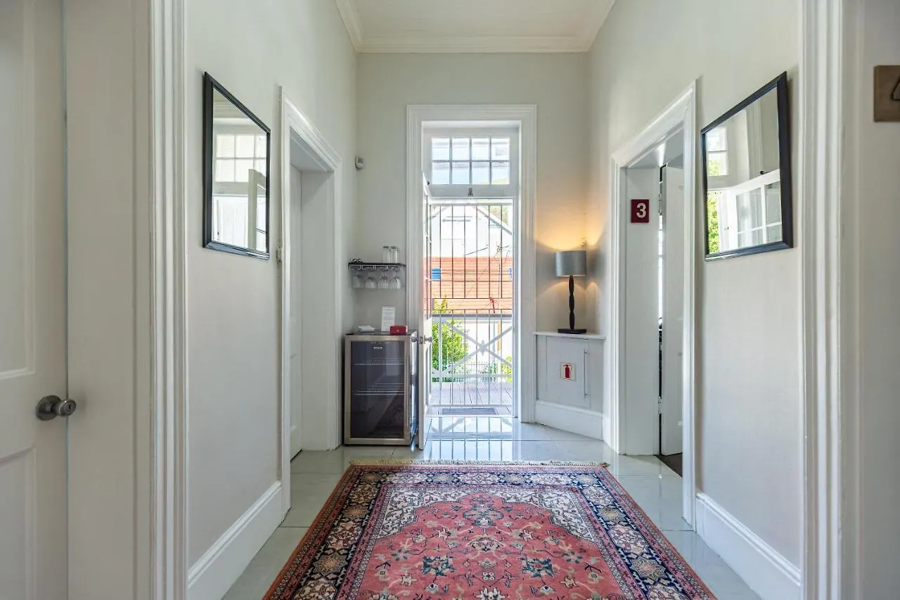 4 On Varneys Guest House Cape Town