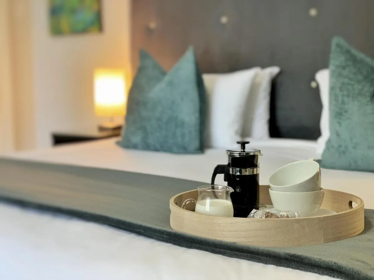 4 On Varneys Guest House Cape Town